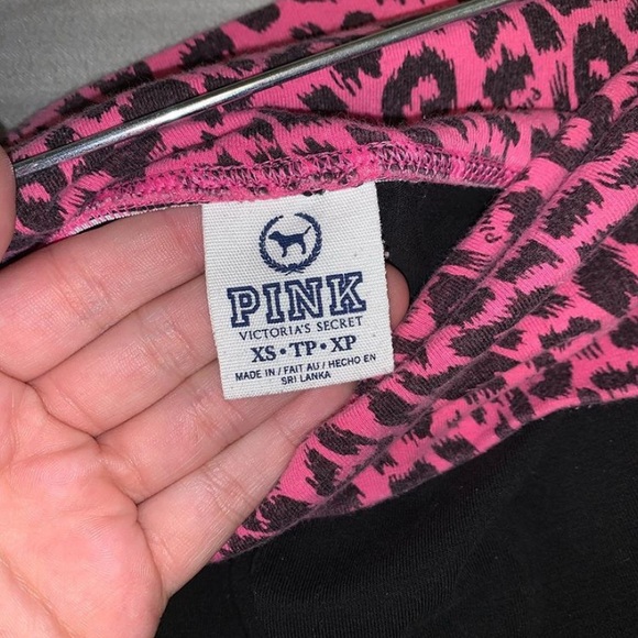 Victoria’s Secret Pink cut off biker shorts - Picture 2 of 2